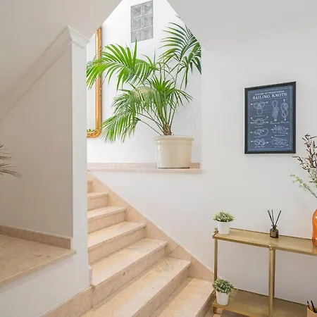 Casa Do Castelo By An Island 丰沙尔