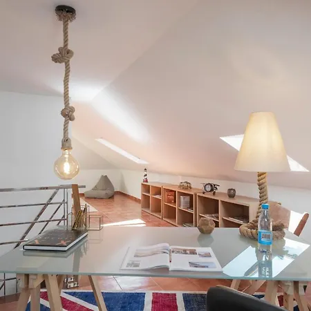 Casa Do Castelo By An Island *