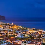 Casa Do Castelo By An Island Funchal (Madeira)