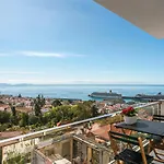 Casa Do Castelo By An Island * Funchal (Madeira)