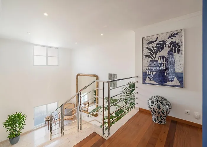 Casa Do Castelo By An Island