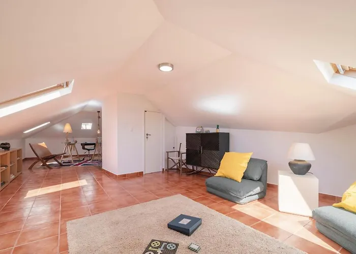 Casa Do Castelo By An Island *