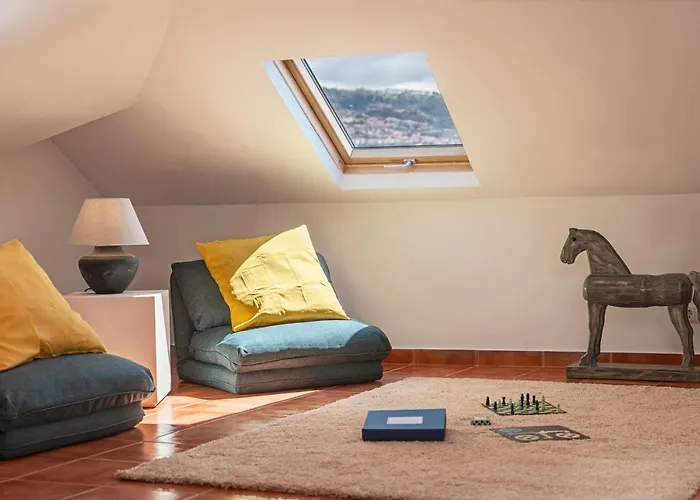 Casa Do Castelo By An Island *