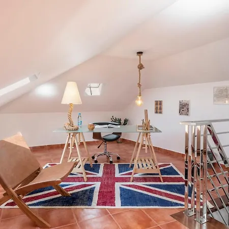 Tatil Evi Casa Do Castelo By An Island